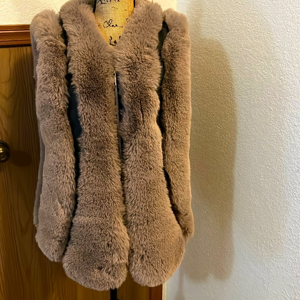 AZALEA FAUX FUR VEST